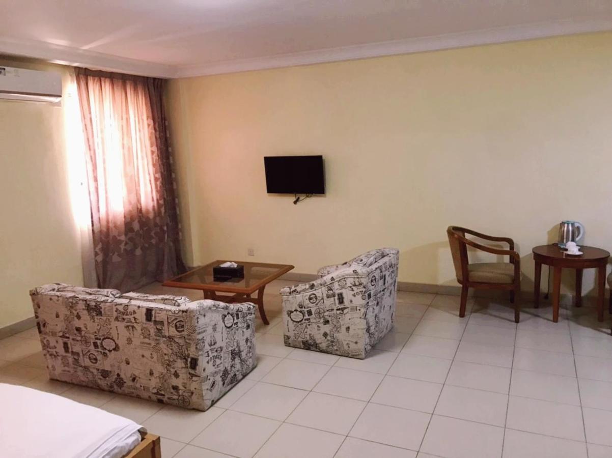 Hotel Marjorie 'Y' Tema Extérieur photo